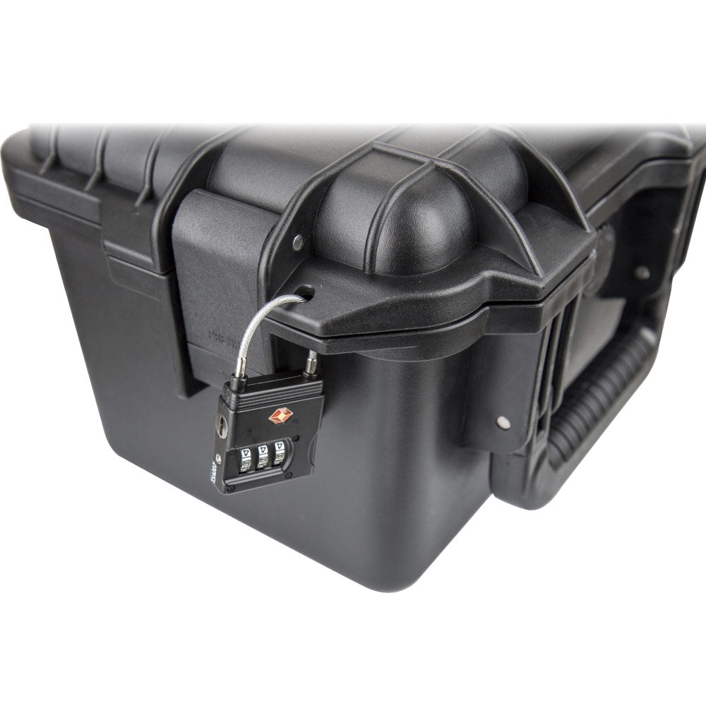 CX2418 - CROXS Case corner hardware detail