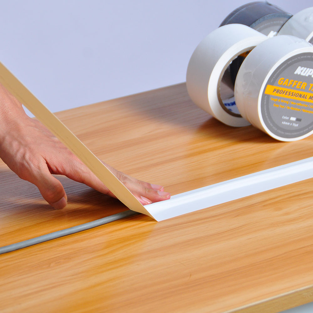 GTM-515W - Matte Gaffa Tape, White clean surface application