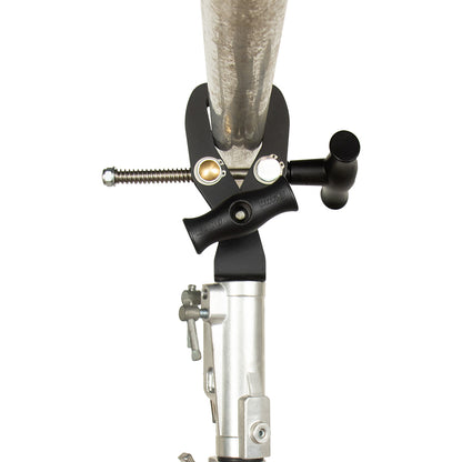 KCP-465JS - Fast Claw Clamp with Junior Spigot lighting stand setup