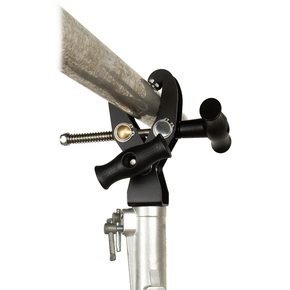 KCP-465JS - Fast Claw Clamp with Junior Spigot mounted on stand receiver