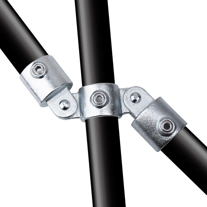 KPC-067 - Pipe Clamp Double Swivel Combination (Silver) installed pipe clamp view