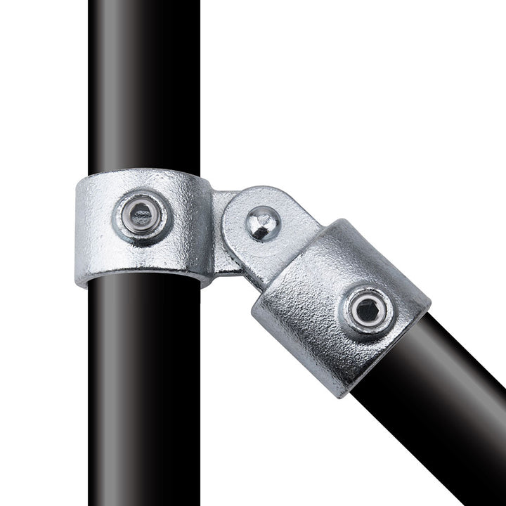 KPC-073 - Pipe Clamp Single Swivel Combination (Silver) installed pipe clamp view