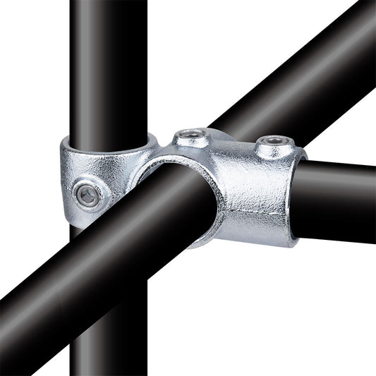 KPC-165 - KPC-165 -Combination socket tee / crossover (Silver) installed pipe clamp view