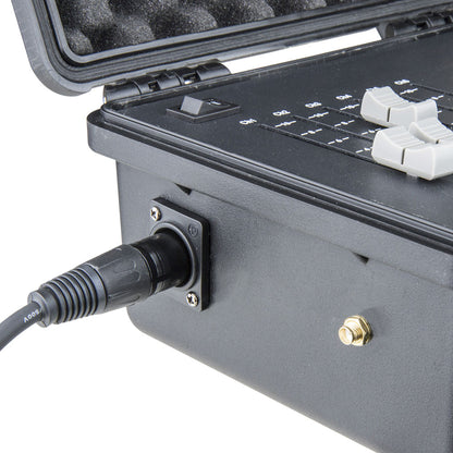 PC-30 - KUPO Portable Mini Console power input detail