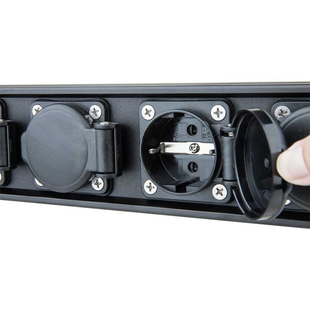 PDB-L1505D - Linear Power Distribution Box outlet close-up